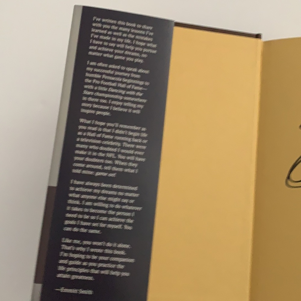 Signed copy - Picture 3 of 5